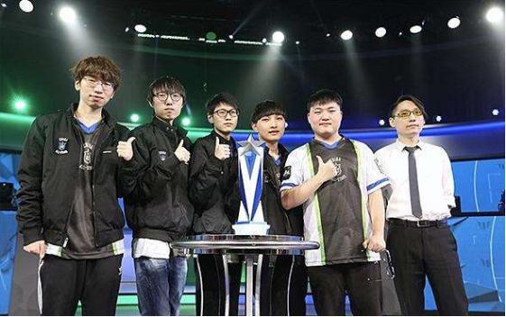 看看谁能最 看看谁能最