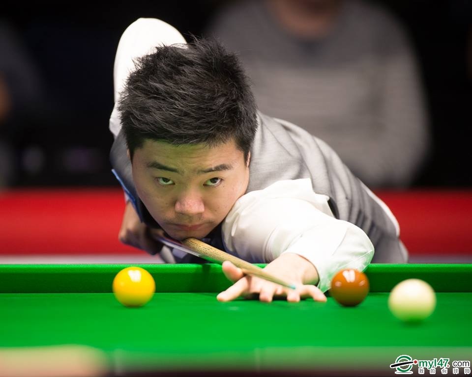 与本地赞助 与本地赞助